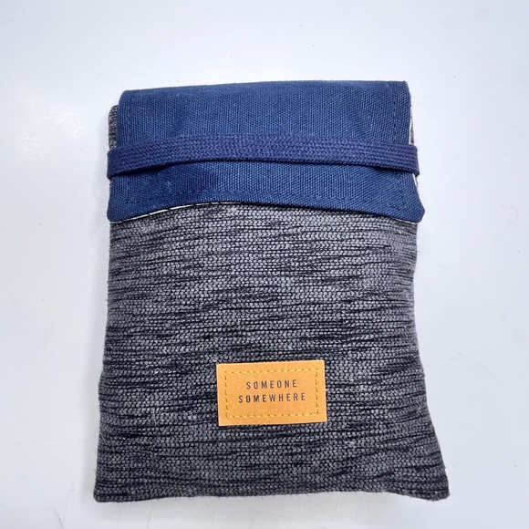 Delta Air Lines One Amenity Kit Someone Somewhere - Picture 8 of 8